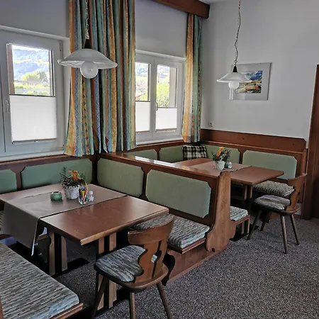 Privatunterkunft Haus Lienbacher *